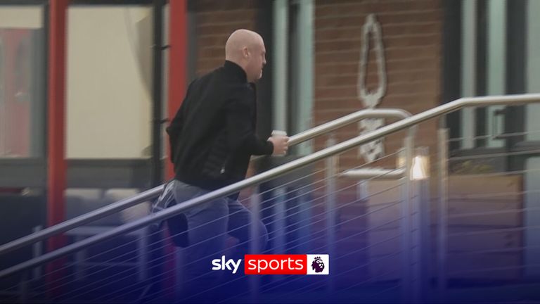 Forest's new head coach! Dyche arrives at training ground
