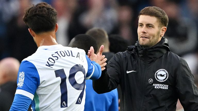 Fabian Hurzeler está empurrando Charalampos Kostoulas