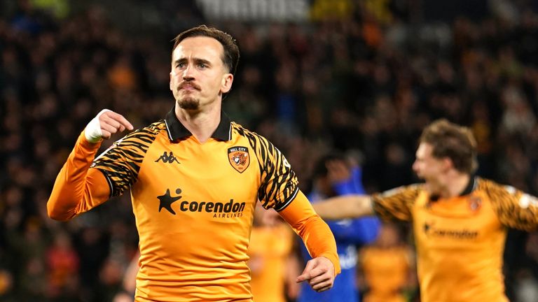 hull city liam millar