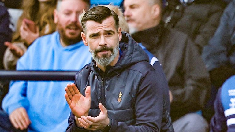 KILMARNOCK, SCOTLAND - OCTOBER 04: Kilmarnock Manager Stuart Kettlewell during a William Hill Premiership match between Kilmarnock and St Mirren at Rugby Park, on October 04, 2025, in Kilmarnock, Scotland.  (Photo by Ross MacDonald / SNS Group)