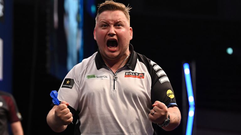 2025 Machineseeker European Championship, Dortmund. Round 1. Martin Schindler v Dave Chisnall. Picture: Michael Cooper