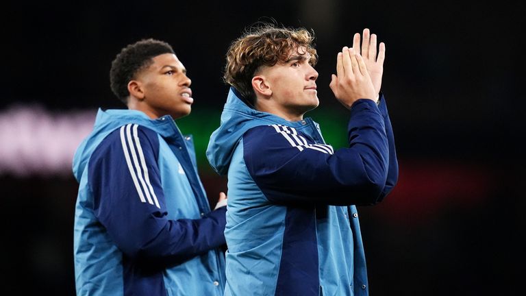 I due nuovi titolari dell'Arsenal assorbono l'adulazione dopo la vittoria sul Brighton agli Emirates