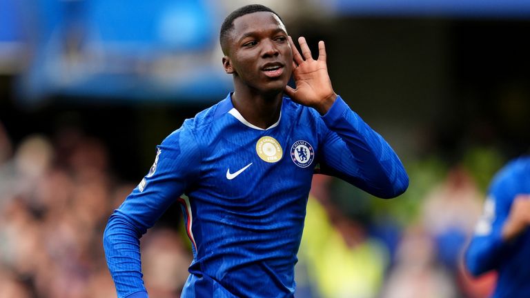 Moises Caicedo de Chelsea celebró después de una puntuación con Liverpool.