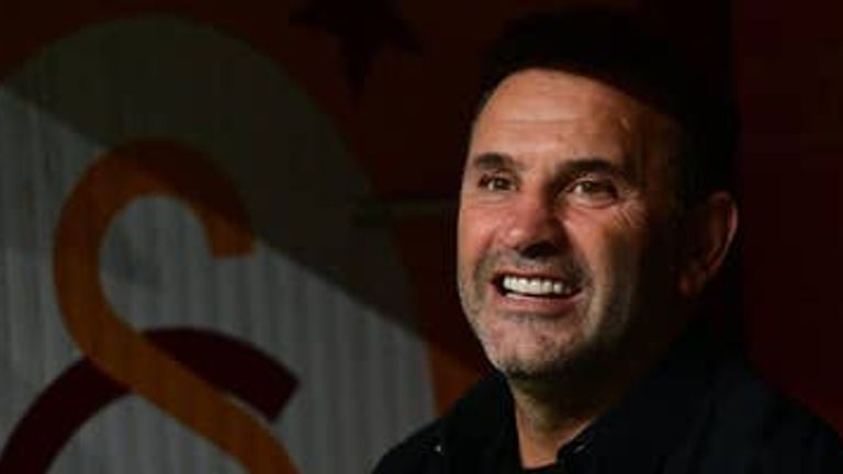 Galatasaray'dan baş antrenör Okan Buruk. Atletik aracılığıyla Credit Getty Images