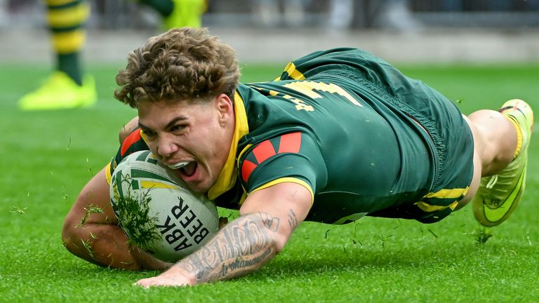 Picture by Bernard Platt/via SWpix.com - Rugby League - 2025 ABK Beer Rugby League Ashes - England v Australia - Wembley Stadium, London, England - Australia's Reece Walsh scores a try against England.