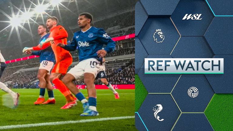 Ref Watch analyse Everton's disallowed equaliser against Spurs.