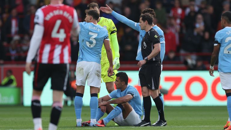 Man City's Rodri went off injured at Brentford