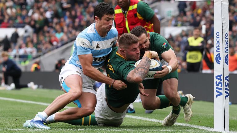 Malcolm Marx scores the match-winning try for South Africa