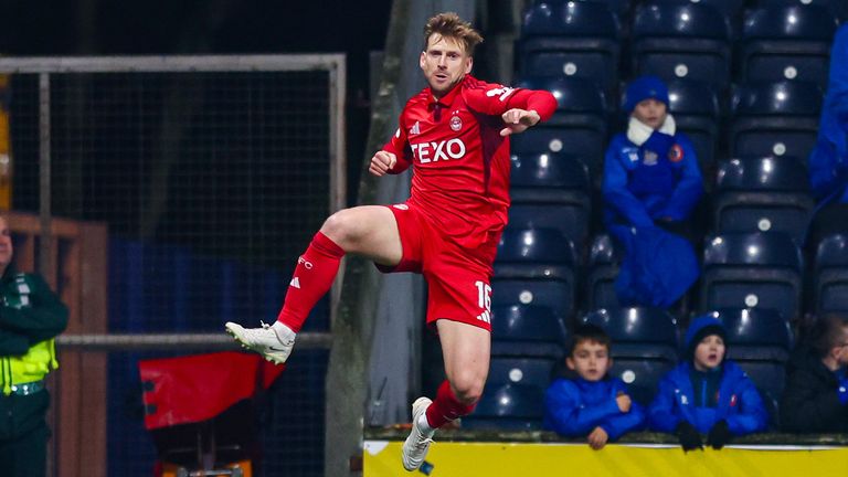 KILMARNOCK, SCOTLAND - OCTOBER 29: Aberdeen's Stuart Armstrong celebrates scoring to make it 1-0 during a William Hill Premiership match between Kilmarnock and Aberdeen at The BBSP Stadium Rugby Park, on October 29, 2025, in Kilmarnock, Scotland.  (Photo by Ewan Bootman / SNS Group)