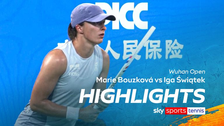 Marie Bouzková vs Iga Swiatek