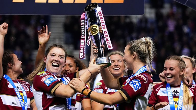 Wigan Warriors fought back to beat St Helens in Sunday's Women's Super League Grand Final, completing the treble