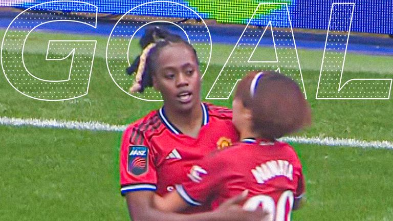 Malard scores for Man Utd vs Everton
