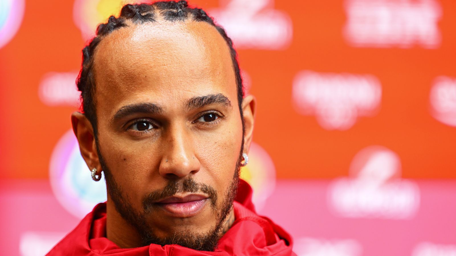 해밀턴, F1 심판 판결의 '투명성 부족'에 의문 제기