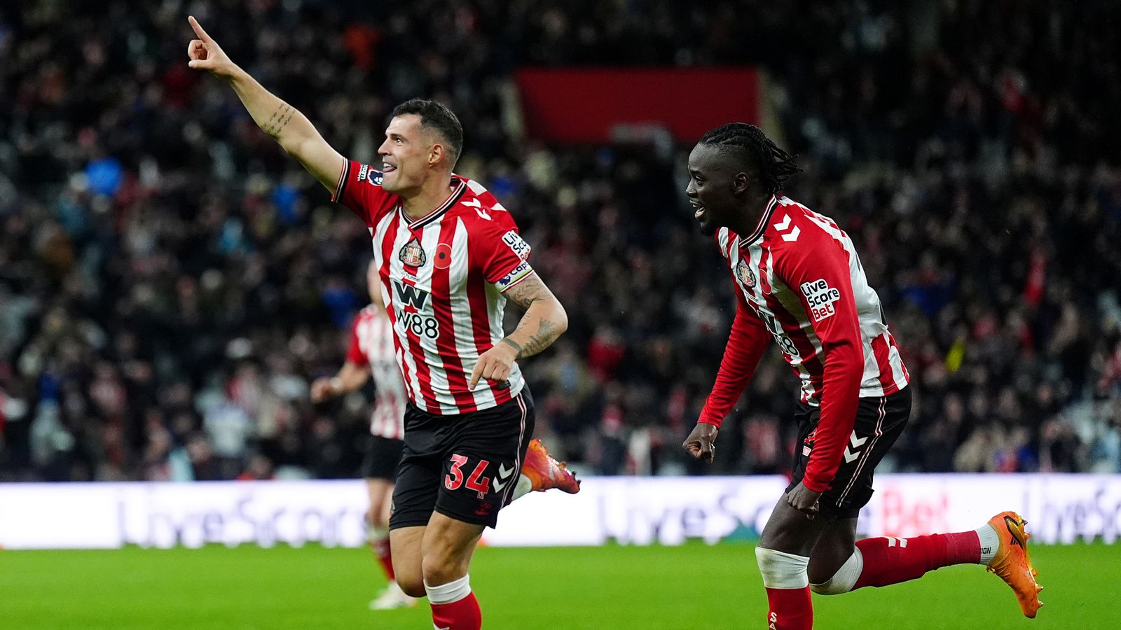 Image for Sunderland 1-1 Everton: Granit Xhaka inspires Black Cats fightback after Iliman Ndiaye wondergoal