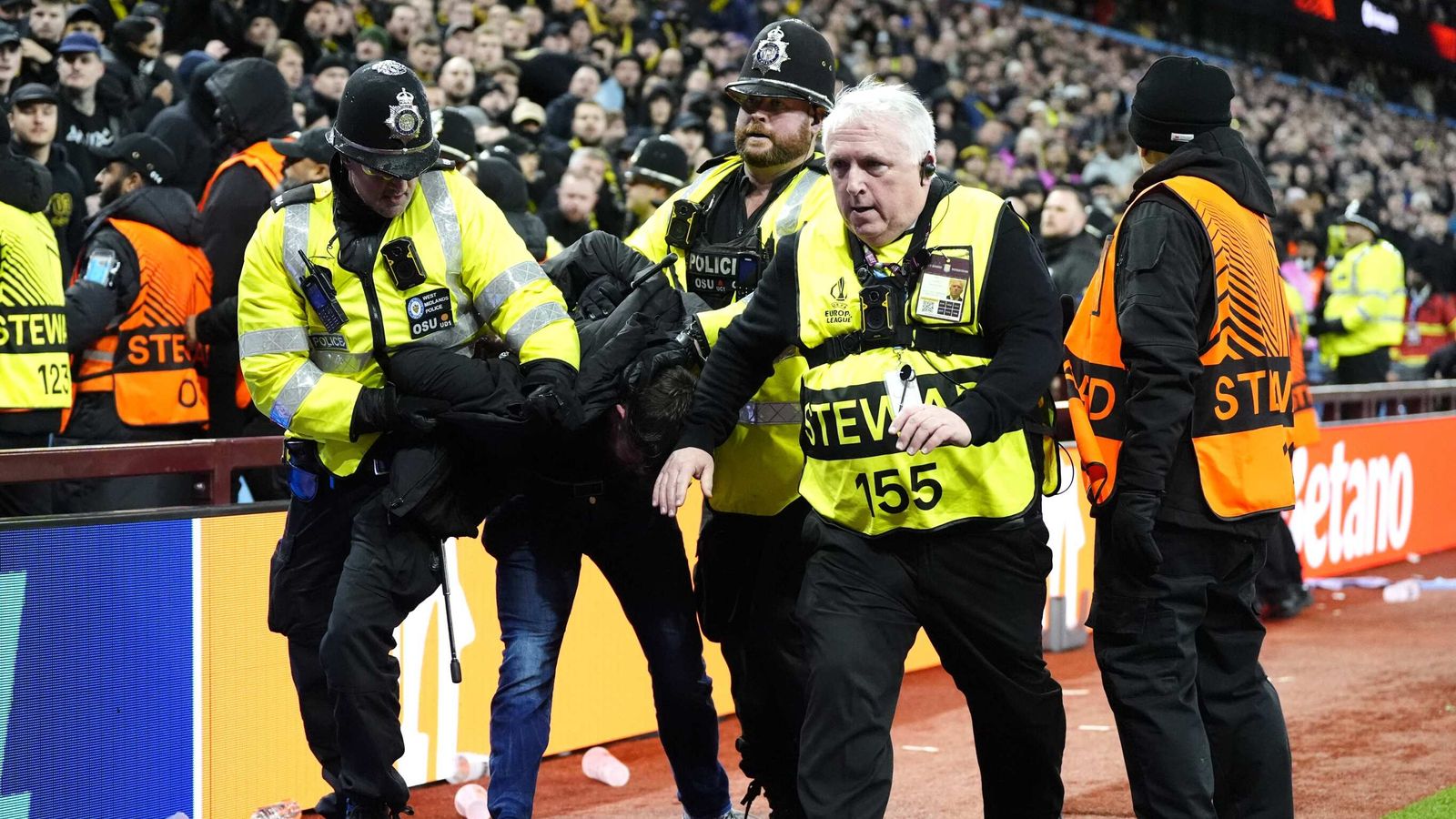 Aston Villa vs Young Boys: Away fans clash with police during Europa ...