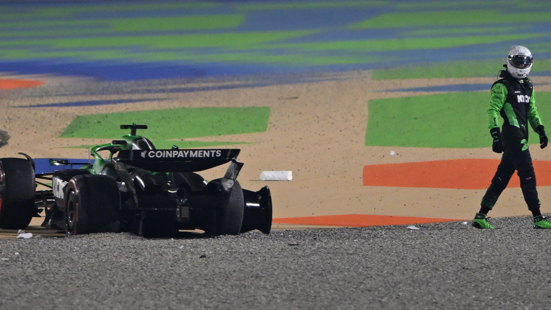 Qatar GP: Piastri, Norris under pressure after not pitting under Safety Car LIVE!