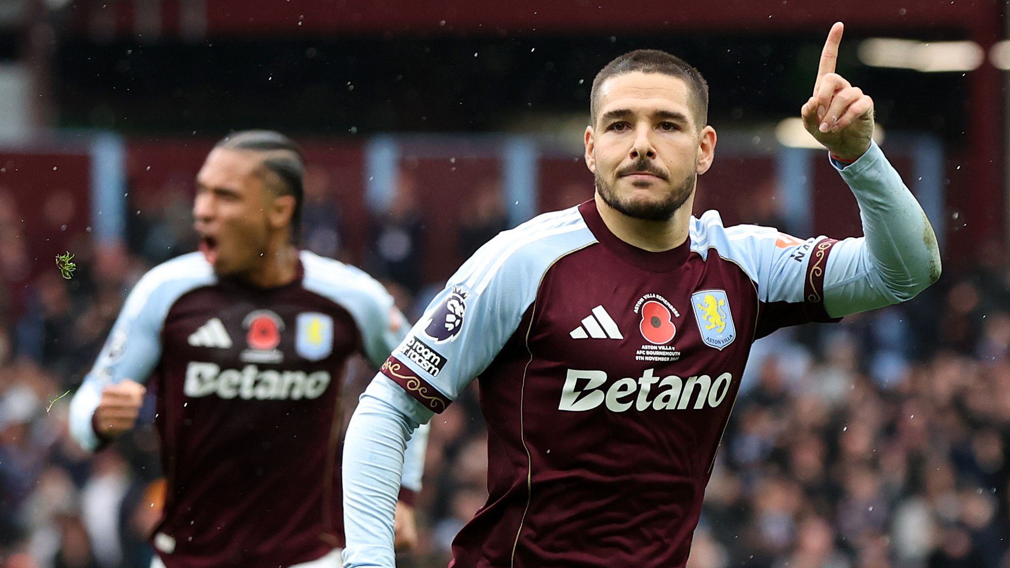 Aston Villa 4-0 Bournemouth: Antoine Semenyo misses comeback penalty as Villa take advantage to rout Cherries | Football News | Sky Sports