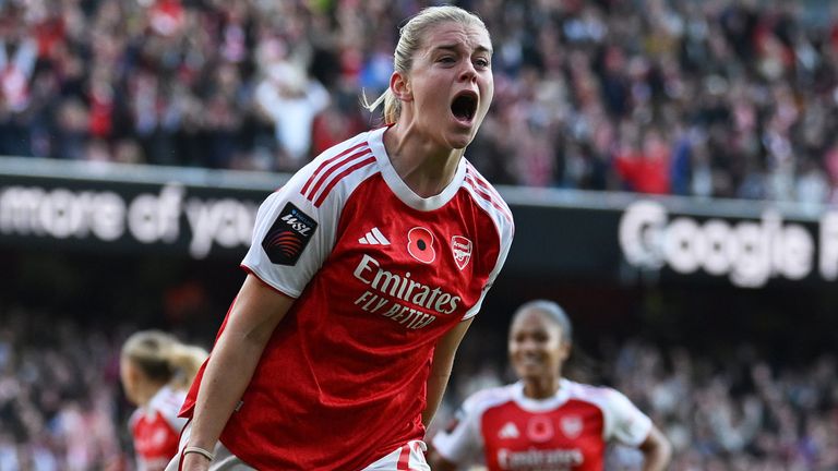 Alessia Russo celebrates after levelling for Arsenal