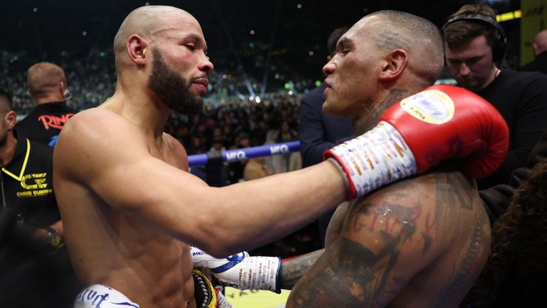 Chris Eubank Jr congratulates Conor Benn after their fight. (Photo: Mark Robinson/Matchroom Boxing)