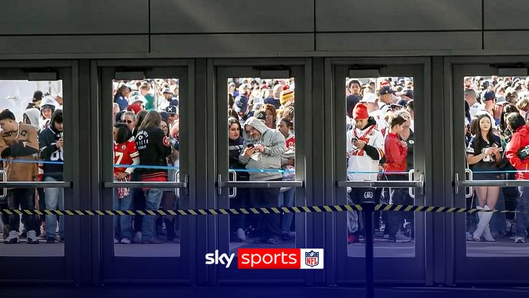 Kansas City Chiefs @ Dallas Cowboys | Dallas Cowboys fans queuing way before kick-off