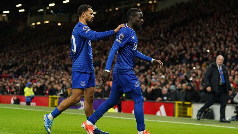 Gueye foi empurrado através do túnel por Ndiaye