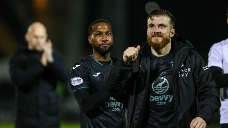  Hibernian's Junior Hoilett and Nicky Cadden celebrate at full time during a William Hill Premiership match between St Mirren and Hibernian