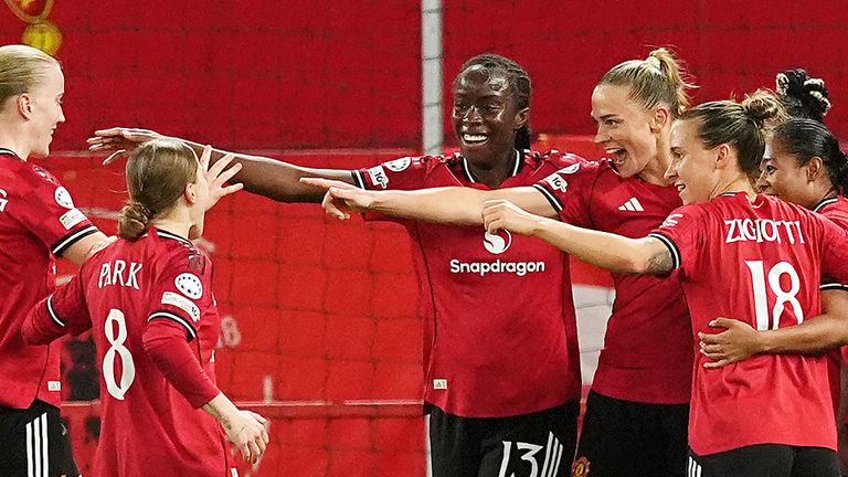 Fridolina Rolfo celebrates after restoring Man Utd's lead