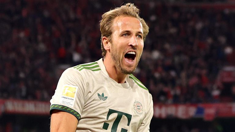 Harry Kane celebrates a goal for Bayern in September 2025