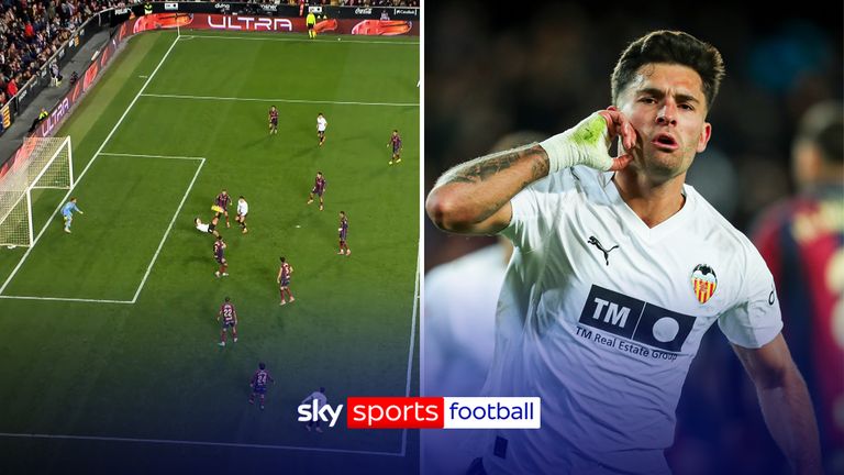 Hugo Duro’s spectacular overhead strike sealed Valencia’s 1-0 victory in the derby against Levante.