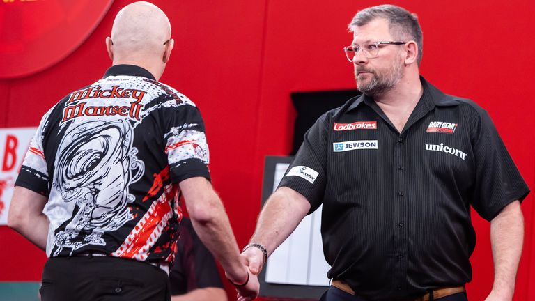 James Wade and Mickey Mansell at the Players Championship Finals