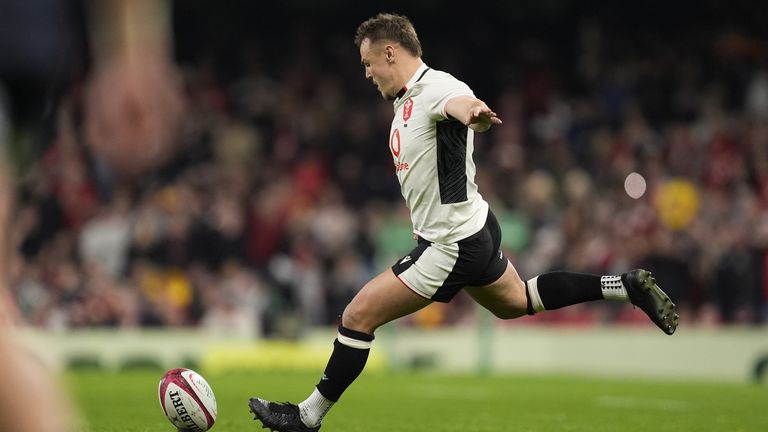 Jarrod Evans scores a penalty in the Quilter Nations Series game against Japan.