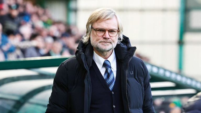 Dundee, de Steven Pressley, perdeu os últimos cinco jogos da Premiership