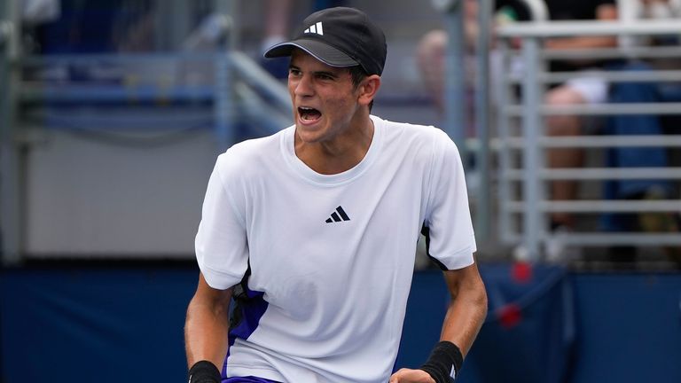 Rafael Jodar, of Spain, reacts after defeating Nicolai Budkov Kjaer, of Norway, during the boy's singles final of the U.S. Open tennis champ