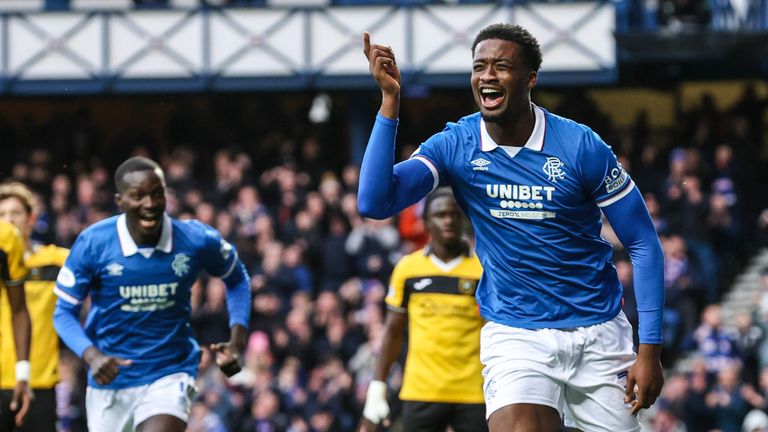 Emmanuel Fernandez, do Rangers, abriu o placar contra o Livingston