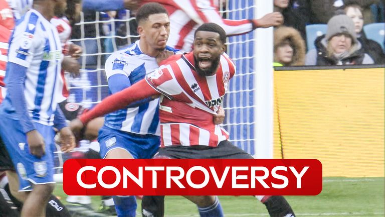 'That should be a penalty' | Sheff Wed unpunished for dubious challenge