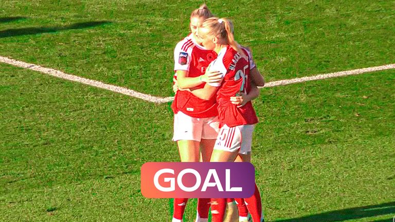 WSL: Stina Blackstenius fires Arsenal 4-1 ahead at Leicester