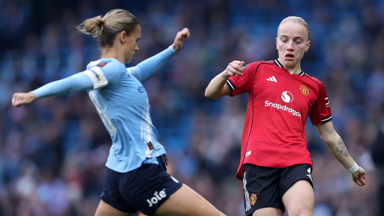 Anna Sandberg é desafiada por Kerstin Casparij 