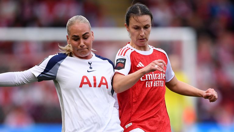 Lotte Wubben-Moy é desafiada por Cathinka Tandberg