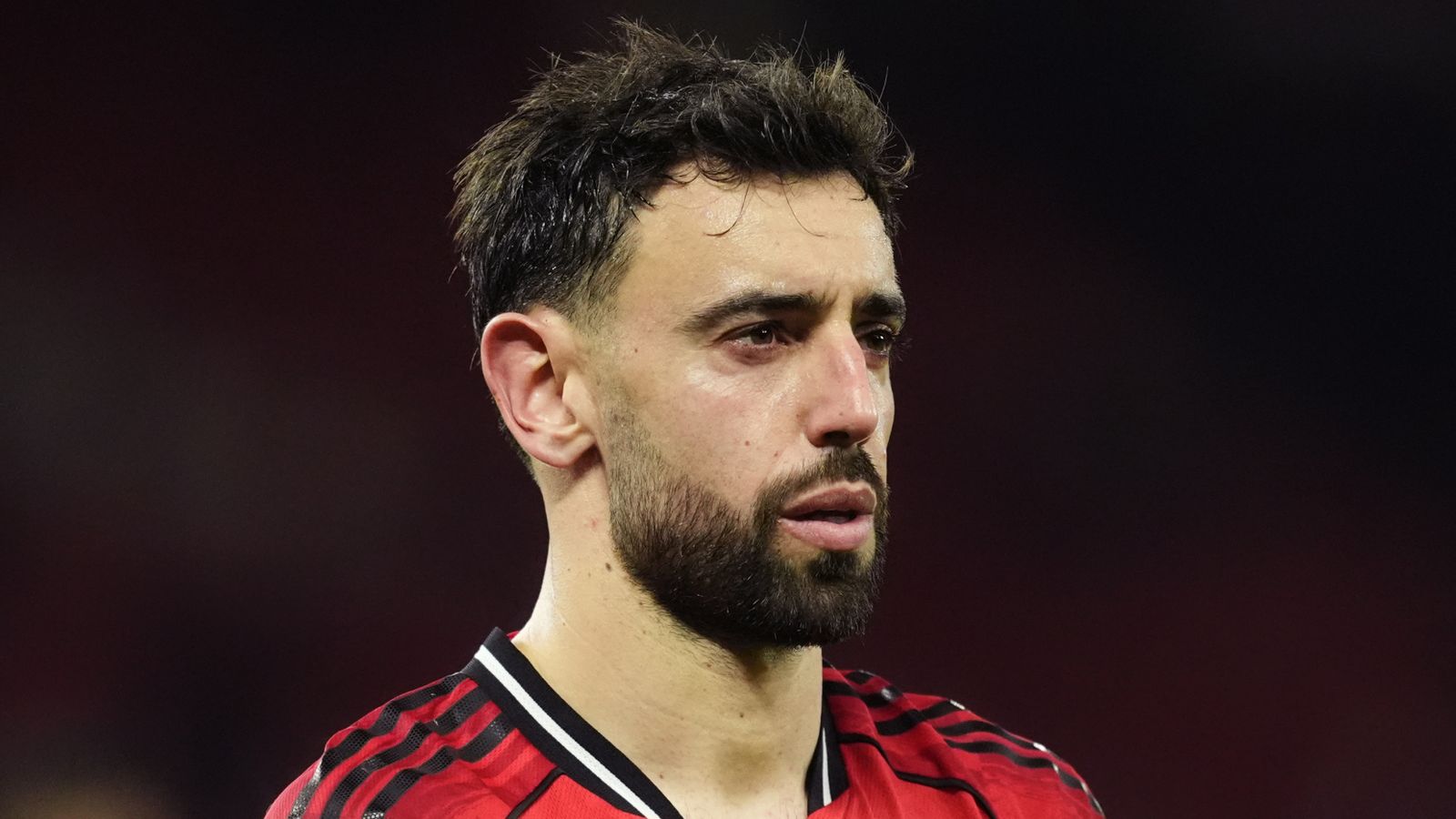 Bruno Fernandes claims Man Utd bosses wanted to cash in on him but lacked courage to defy Ruben Amorim wishes