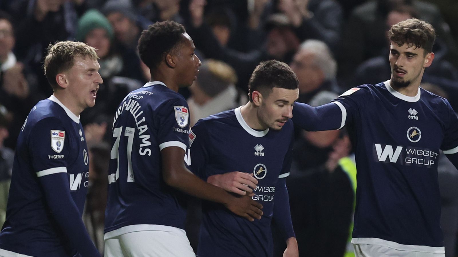 Millwall 2-1 Bristol City: Macaulay Langstaff bags Lions winner