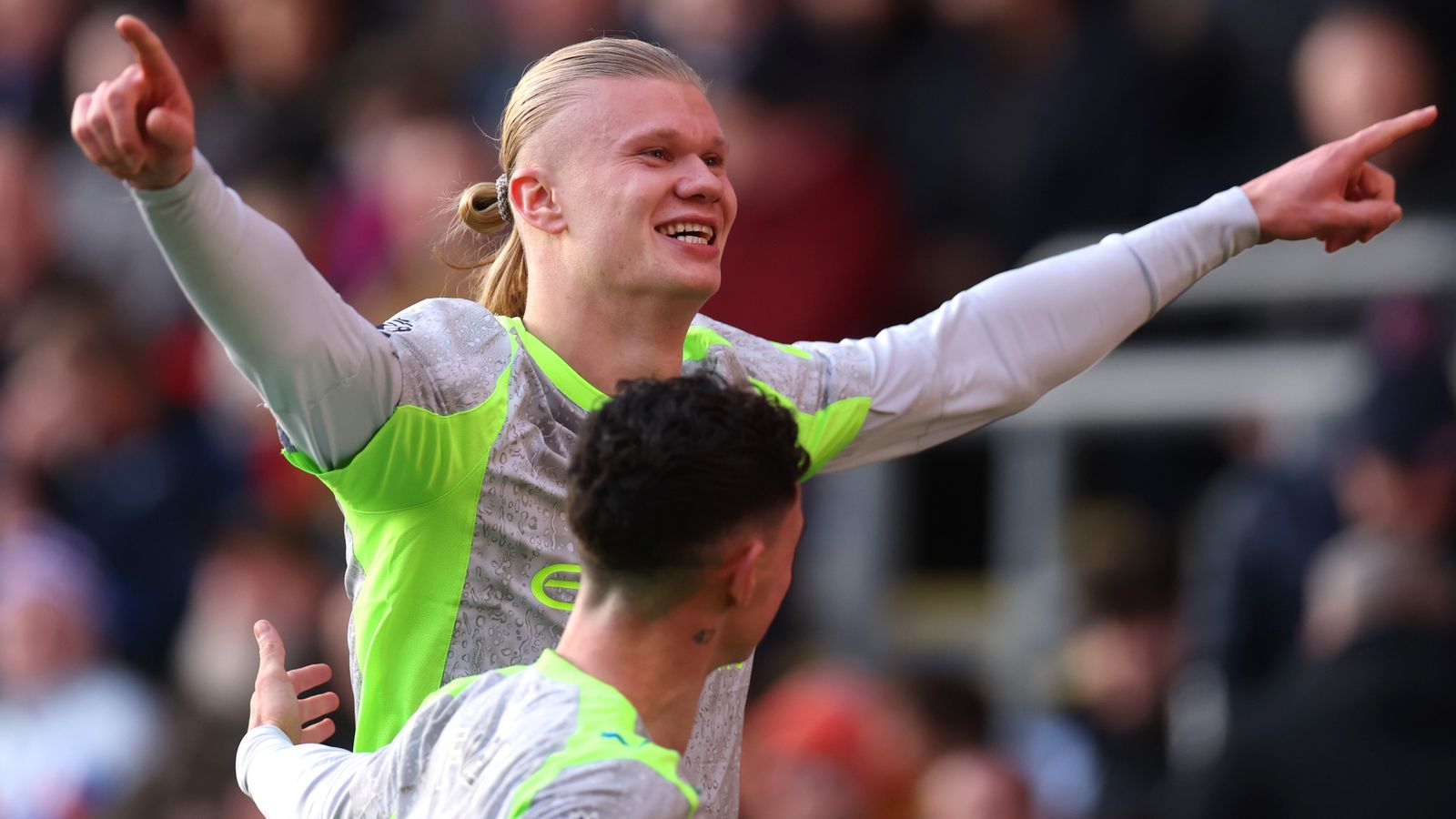 Crystal Palace 0-3 Man City: Erling Haaland and Phil Foden on target to keep pressure on Arsenal