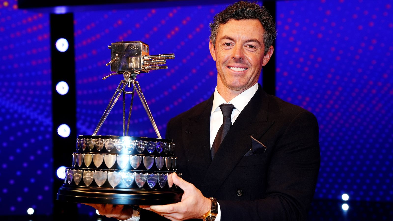 Rory McIlroy wins BBC Sports Personality of the Year after career Grand Slam with Ellie Kildunne in second