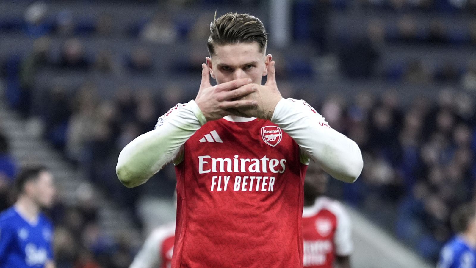 Everton 0-1 Arsenal: Viktor Gyokeres scores winner to send Gunners top of Premier League at Christmas amid VAR controversy