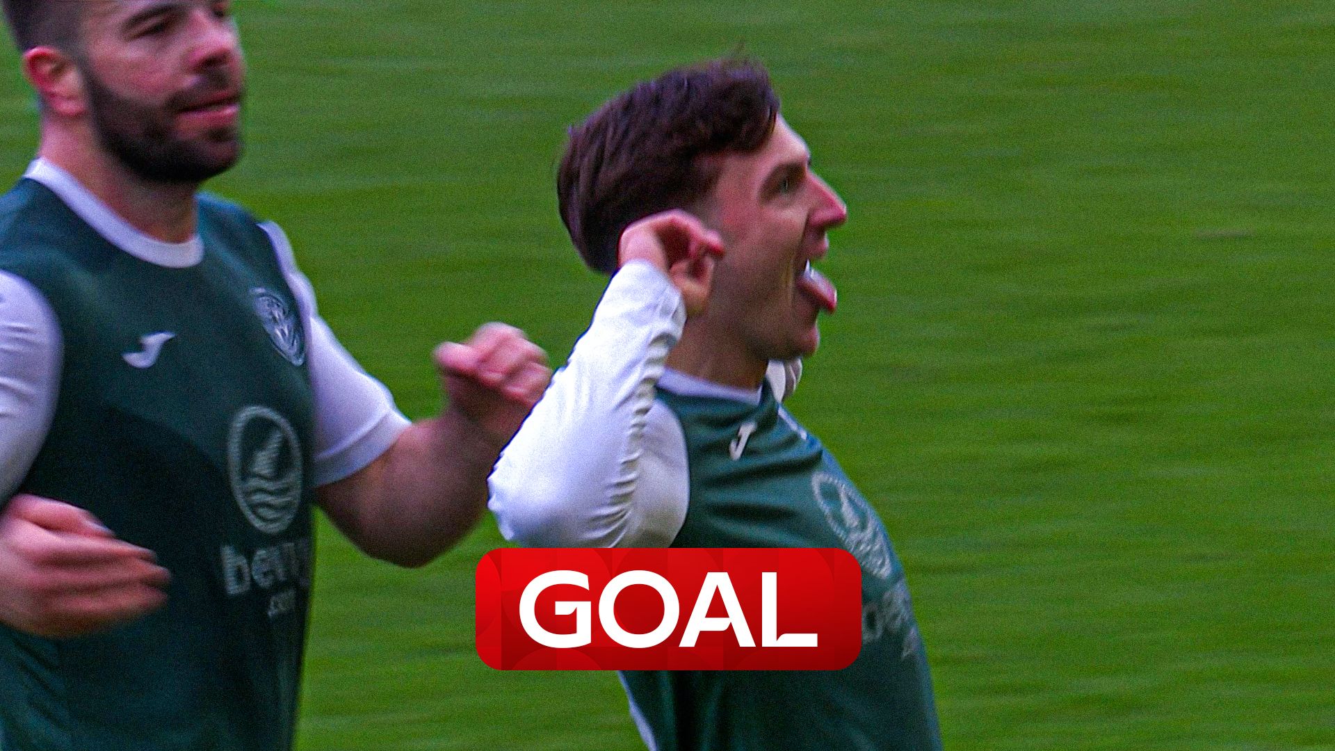 'It's a startling scoreline!' | Campbell doubles Hibs' lead against Hearts! 