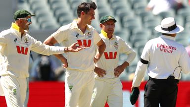 Australia dispute Jamie Smith's dismissal with the umpire