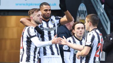 St Mirren's Conor McMenamin celebrates with his team mates after scoring to make it 1-0