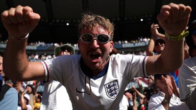 An England supporter celebrates the team's win in the fourth Ashes Test at MCG (Getty Images)