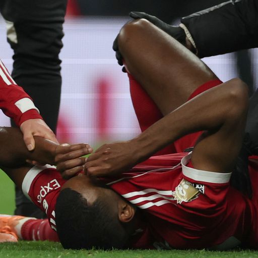Liverpool striker Isak expected to have suffered broken leg