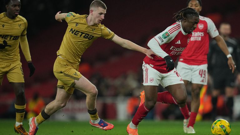 Adam Wharton tries to win the ball off Eberechi Eze during Arsenal's Carabao Cup quarter-final against Crystal Palace (AP Photo/Kin Cheung)