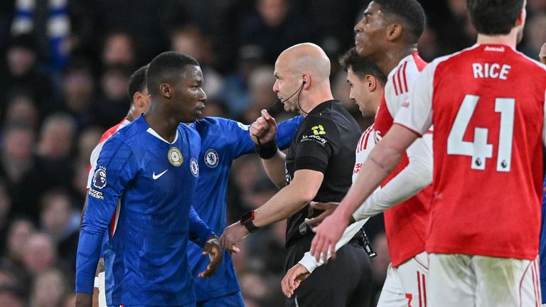 Was Enzo Maresca right to complain about Moises Caicedo's red card?